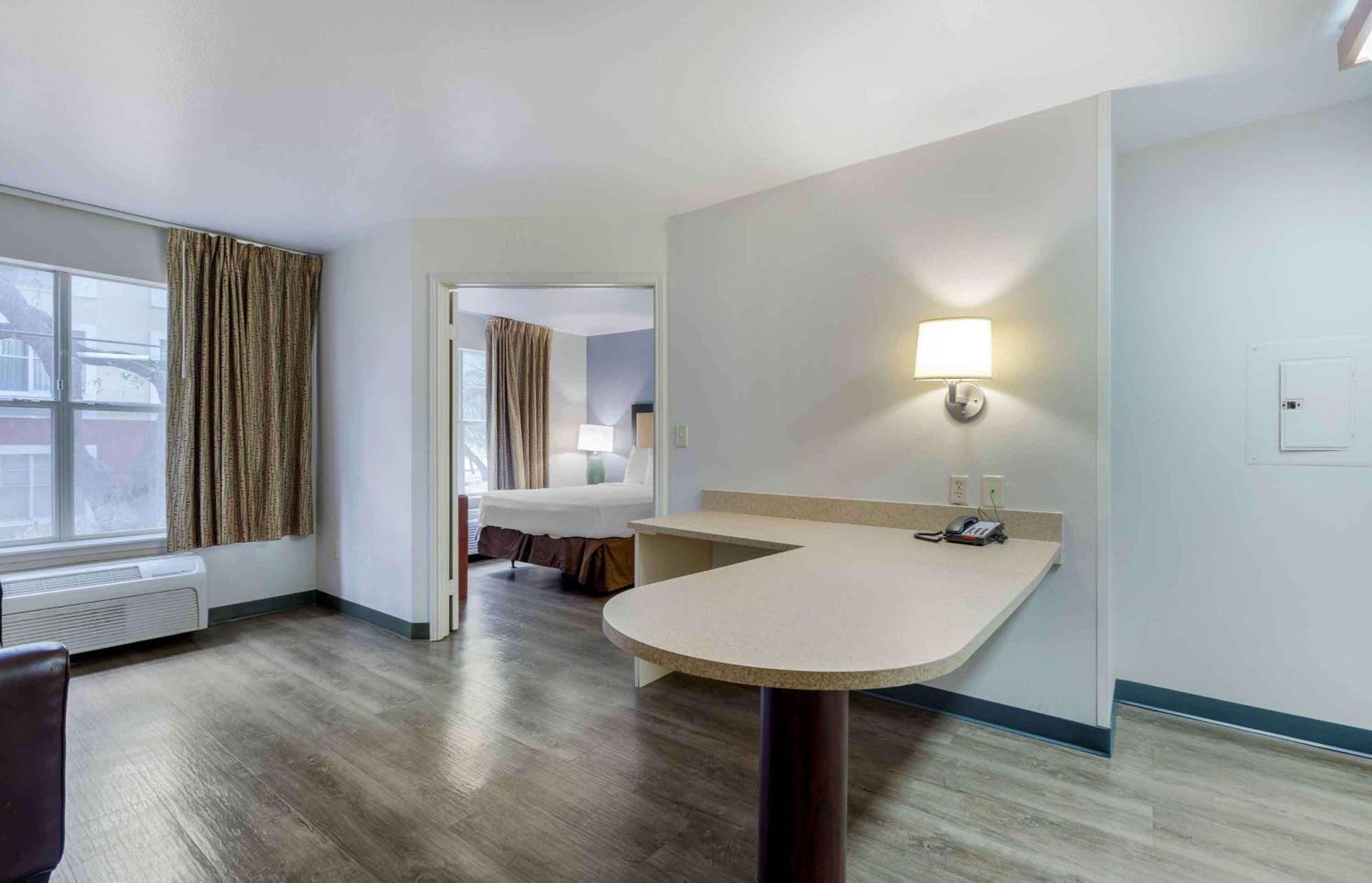 เอ็กซ์เทนด์ สเตย์ อเมริกา ออสติน นอร์ท เซ็นทรัล Hotel ภายนอก รูปภาพ